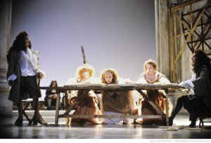 Les femmes savantes / mise en scène de Catherine Hiegel. - Paris Théâtre de la Porte Saint-Martin, 27-04-1987 . Photographe : Daniel Cande