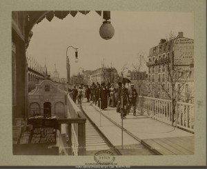 http://bibliotheque-numerique.inha.fr/collection/8199-exposition-universelle-de-1900-trottoir/